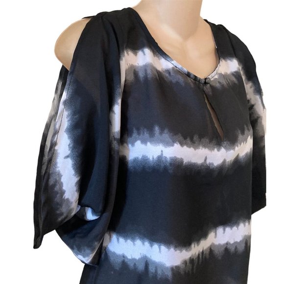 Converse One Star Black Gray White Stripe Cold Shoulder Top Womens Size Small - Picture 2 of 7